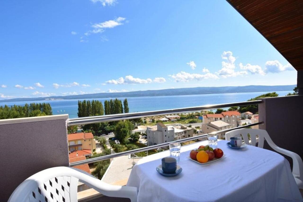 Apartment Rene Omiš Esterno foto