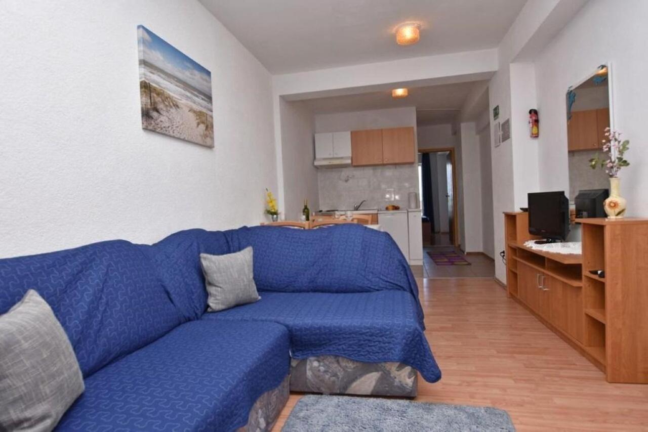 Apartment Rene Omiš Esterno foto