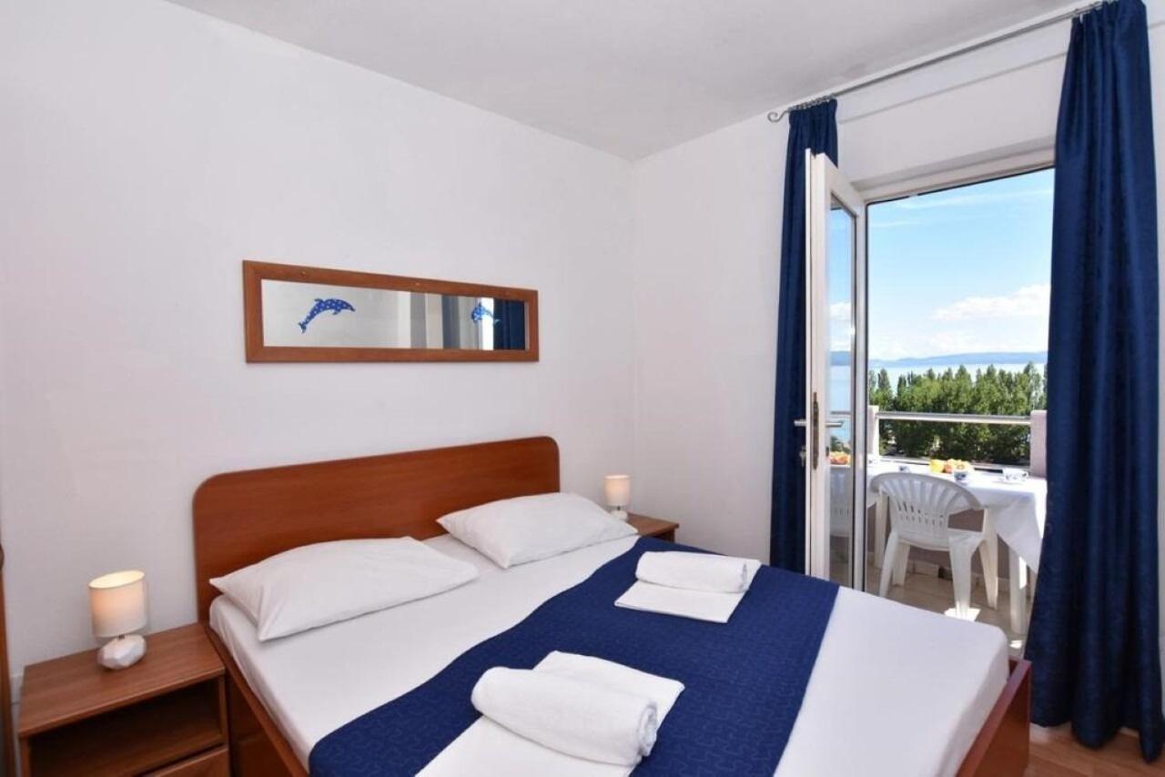 Apartment Rene Omiš Esterno foto